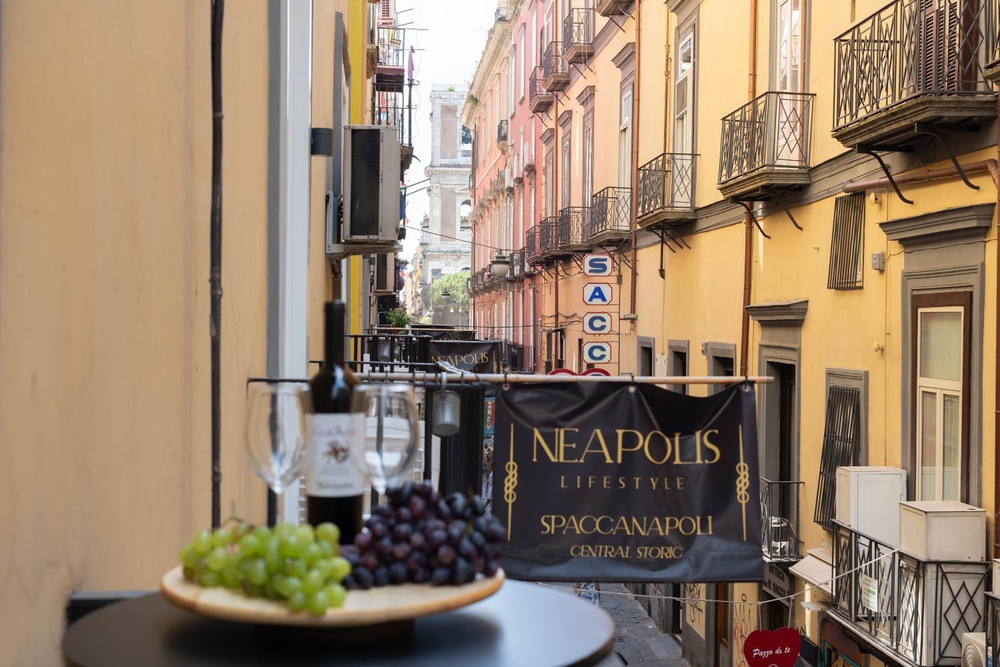 Neapolis Lifestyle *