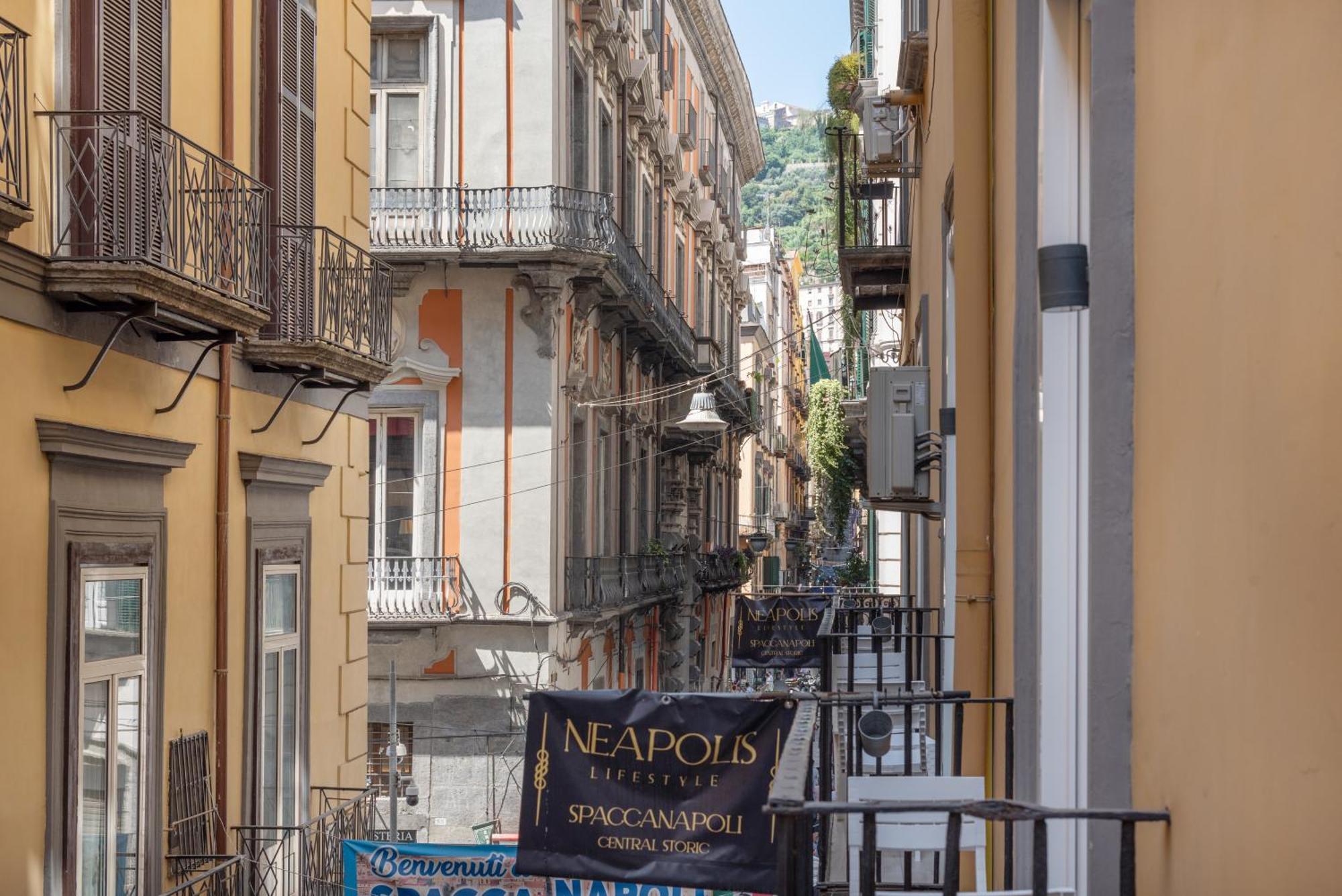 Neapolis Lifestyle * Nápoles