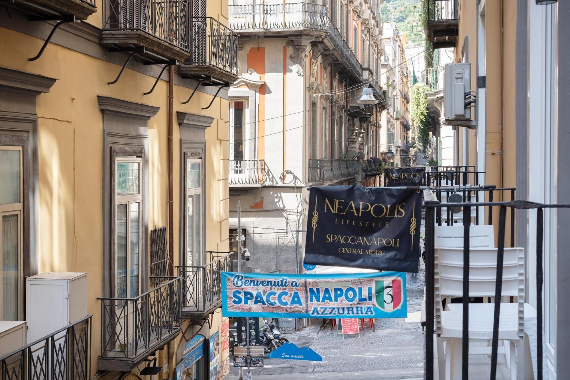 Neapolis Lifestyle * Nápoles